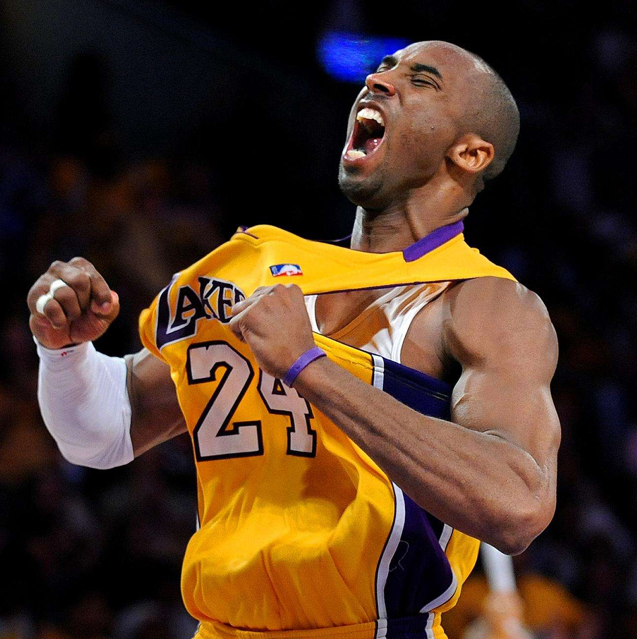 新秀状态低迷！弗拉格26.7%命中率，科沃德为27.3%（新秀手感冰冷：弗拉格命中率仅26.7%，科沃德也只有27.3%）