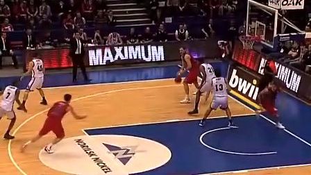 欧冠决赛用球谍照：包含白+深紫，灵感来自举办城市布达佩斯（欧冠决赛用球曝光：白+深紫配色，灵感源于主办城市布达佩斯）