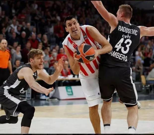 世界杯B组赛程：意大利若晋级6月13日3时首战对东道主加拿大（世界杯B组安排：意大利若出线将于6月13日3时首战东道主加拿大）