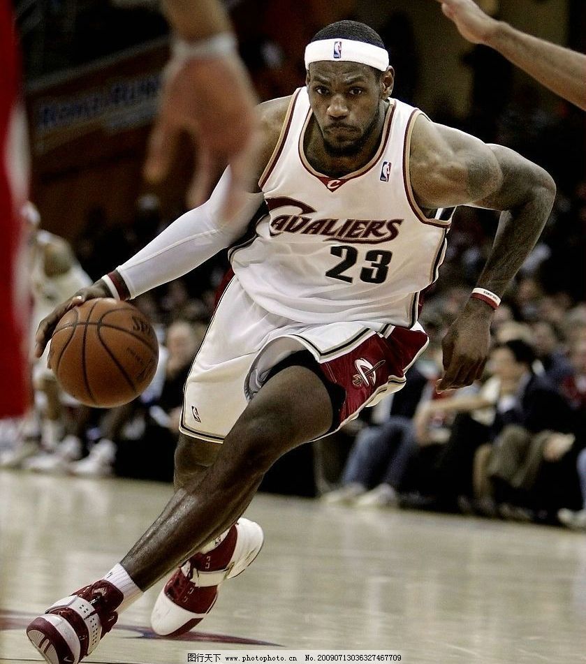 卡利亚里主帅：面对伊尔迪兹这种冠军球员，疏忽就会付出代价（卡利亚里主帅：对伊尔迪兹这类冠军级球员，哪怕一丝松懈都要付出代价）