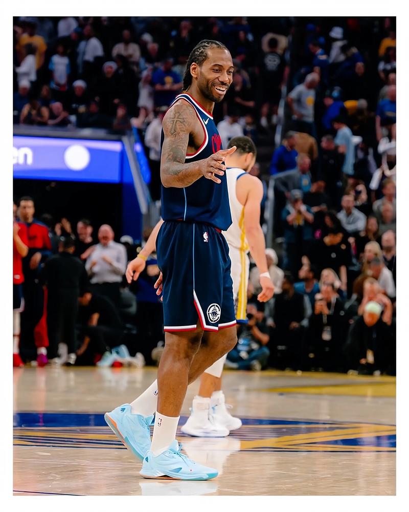 官方：受全运赛事影响，新鹏城vs成都改在肇庆新区体育场进行（官方：因全运会赛程调整，新鹏城vs成都移至肇庆新区体育场）