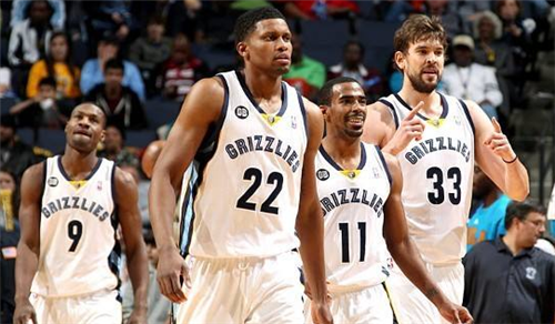 图片报：特狮和菲尔克鲁格冬窗可能转会以获得参加世界杯机会（图片报：为争世界杯名额，特狮与菲尔克鲁格或在冬窗寻求转会）