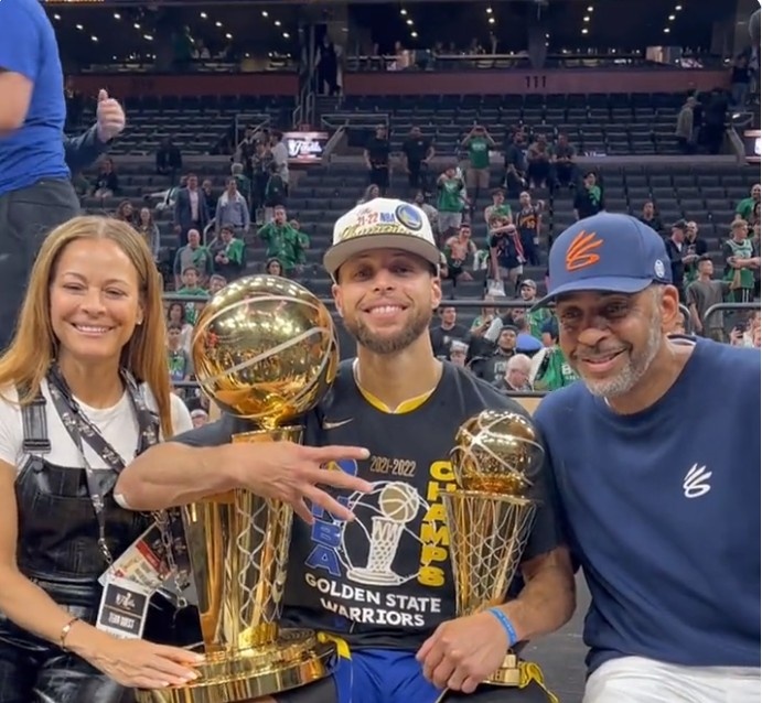 阿森纳和中国人创办的公司签订合作！阿尔特塔不考虑出售热苏斯！（阿森纳与中国人创办的企业达成合作，阿尔特塔无意出售热苏斯）