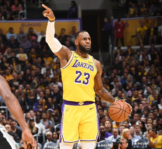 曼联4-1屠狼，狼队中计了（曼联4-1大胜狼队，狼队陷入圈套）