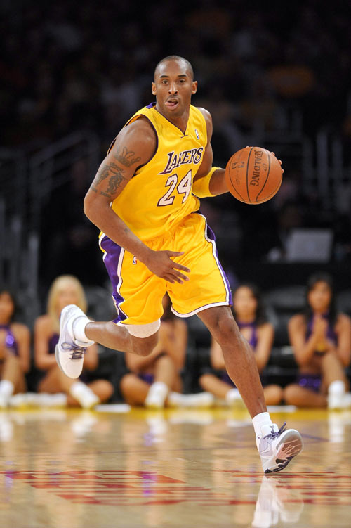 内线大闸：赫夫盖帽总数和2+盖帽场次均排联盟第一（禁区守护神：赫夫盖帽总数与2+盖帽场次双双领跑联盟）