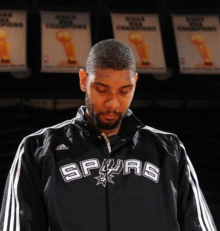 埃贝尔：凯恩已是足坛最伟大球员之一，未来他能竞争金球奖（埃贝尔：凯恩已跻身足坛巨星行列，未来有望冲击金球奖）